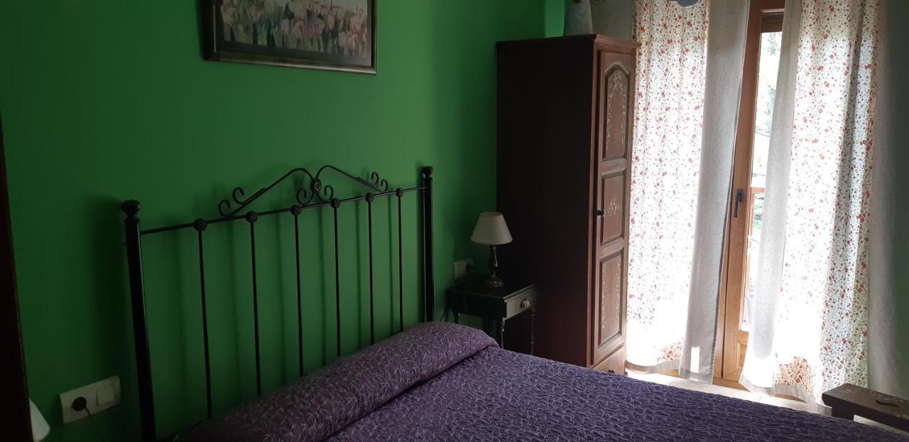 Villa Casa Antonio Y Benina à Sosas de Laciana Extérieur photo