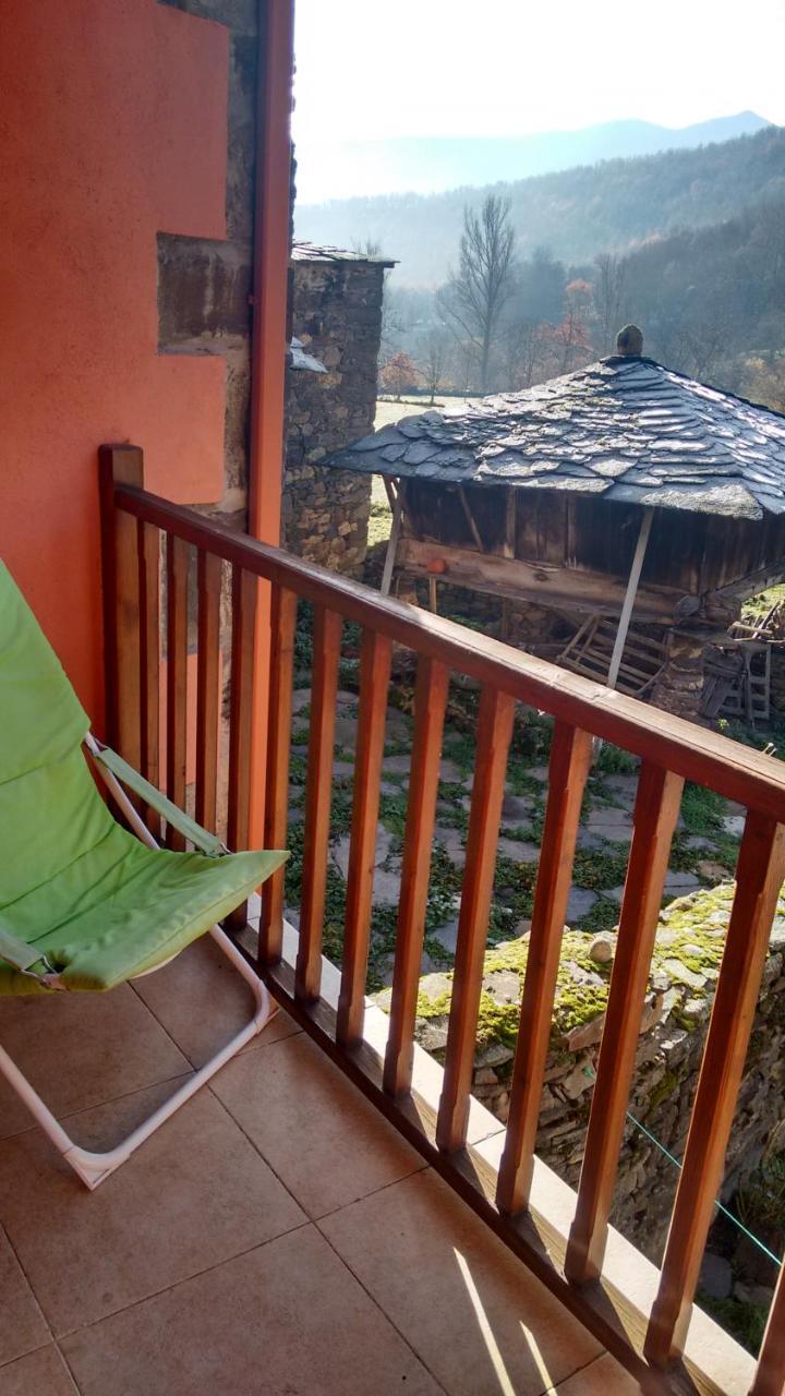 Villa Casa Antonio Y Benina à Sosas de Laciana Extérieur photo